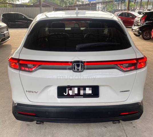 FULL LOAN✅ 2022 Honda HR-V 1.5 TURBO V (A)KM 40k - 4