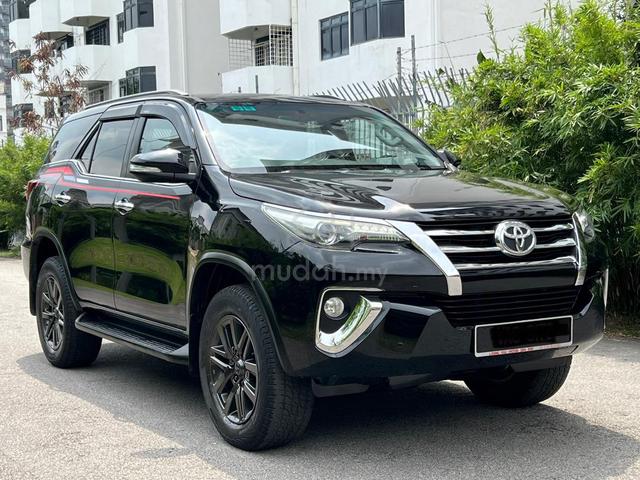 2017 Toyota FORTUNER 2.7 SRZ/ F.S.R/ 1Own/ 3yWrty! - 1