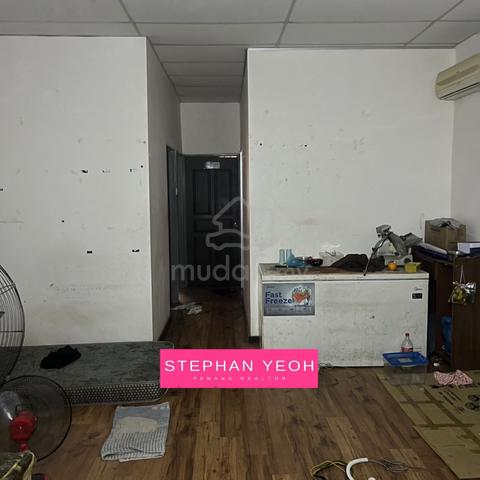 Shop office 1st floor Rent at Georgetown suitable for worker stay 4