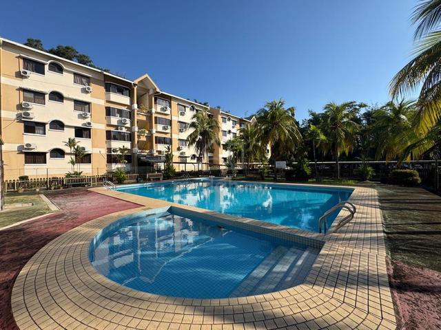 Likas Court 1