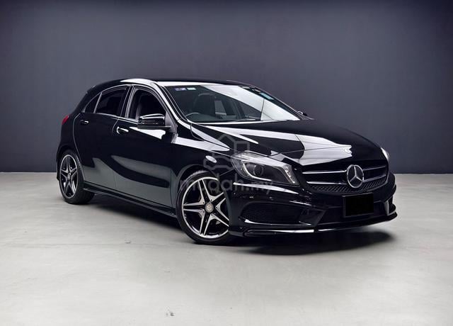 W176 2014 Mercedes Benz A180 AMG LINE 1.6 TURBO - 1