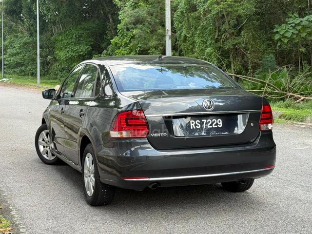 ORI 2017 Volkswagen VENTO 1.6 COMFORTLINE (A) - 4