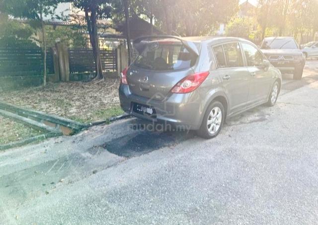 Nissan LATIO 1.8 SPORT IMPUL MC (A) - 3