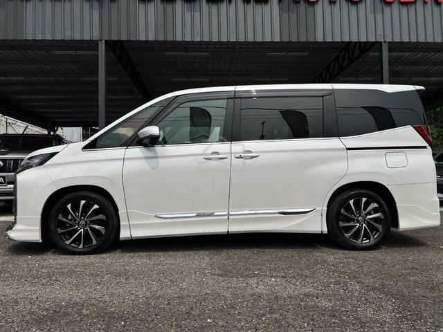 YR 2024 Toyota NOAH 2.0 SZ MODELLISTA POWER BOOT - 3