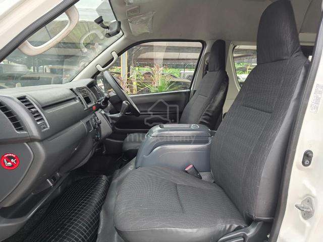2014 Toyota HIACE 2.7 WINDOW VAN HIGH ROOF Petrol - 5