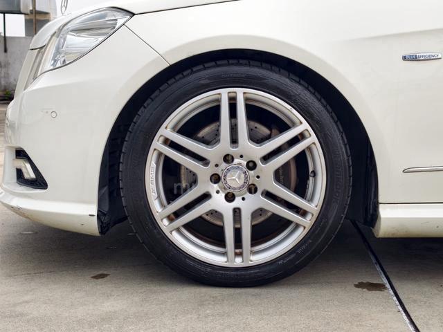 2011 MERCEDES-Benz E250 CGI BLUEEFCY AVNTGRDE(CBU) - 4