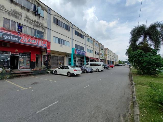 Bukit Rawang Jaya Ground Floor Shoplot For Rent Facing Main Road 1