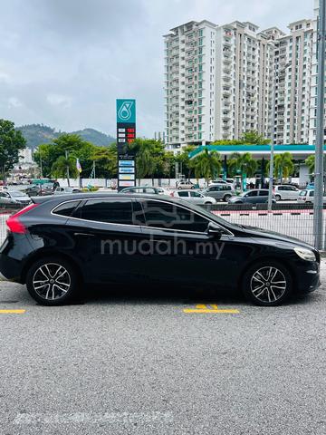 2018 Volvo V40 2.0 T4 (A) - 5