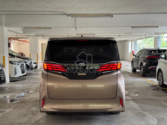2025 Toyota ALPHARD 2.5 Z (A) Gold, Low Mileage - 4