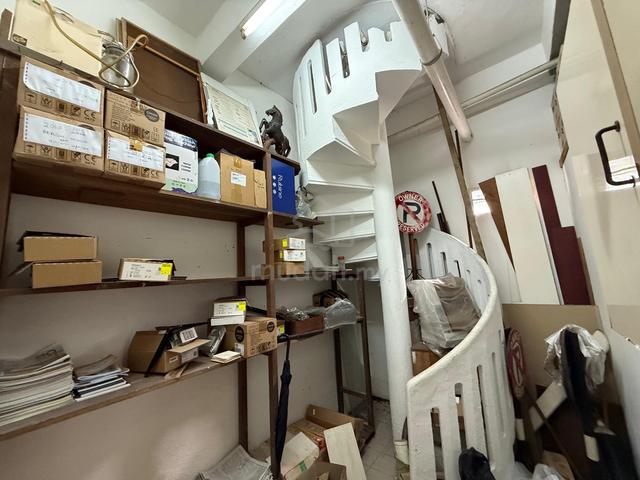 Jalan Ban Hock, 3 Storey Shoplot Corner For Sale 2
