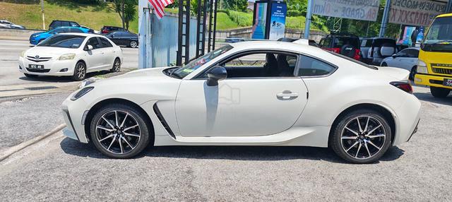 2023 Toyota 86 2.4 GR MT MY23 (M) NO HIDDEN TAX - 5