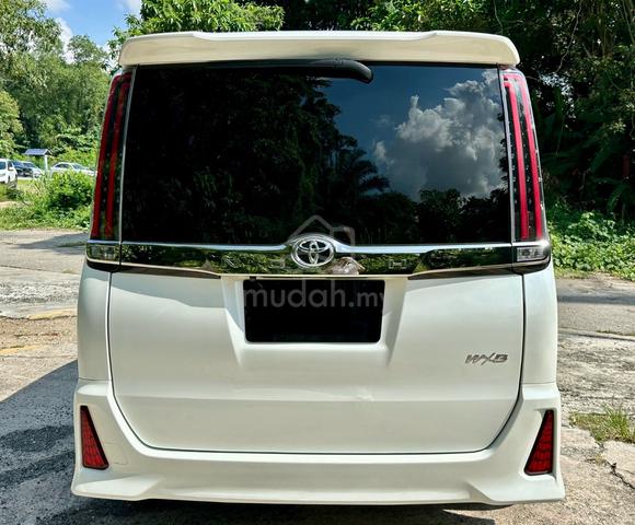 2018 Toyota NOAH 2.0 (A) - 4