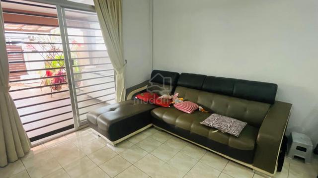Below Rm500k:  4 Bedroom Double Storey House Taman Tasik Puchong 1