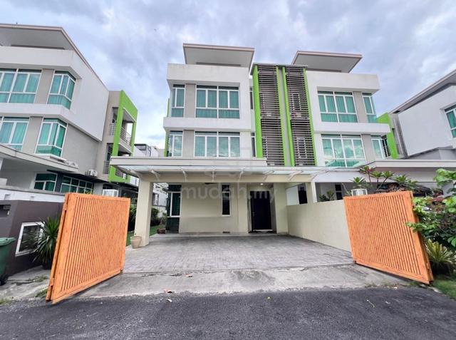 Beautiful cluster semi-d ramal villa sg ramal kjang near bangi freehld 1