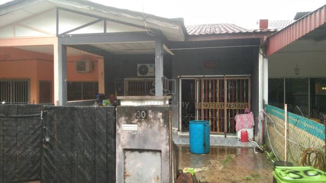 Teres setingkat taman tualang indah mentakab 1