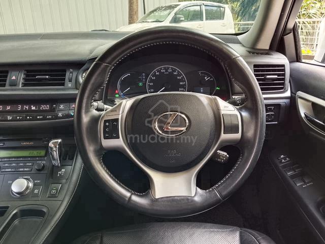2012 Lexus CT200h 1.8 (A) Premium Package - 5