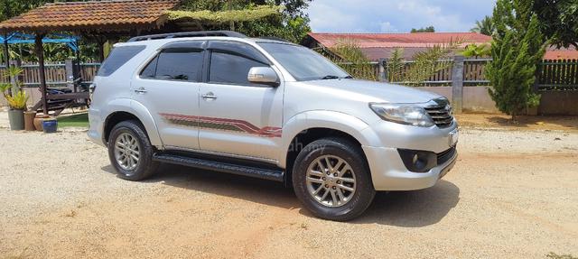 2015 Toyota FORTUNER 2.7 V TGN51R ENHANCED (A) - 2