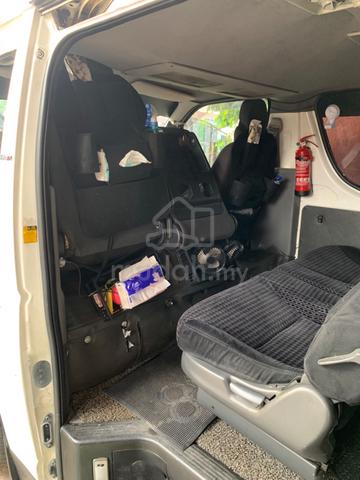 2009 Toyota HIACE 2.5 (M) - 4