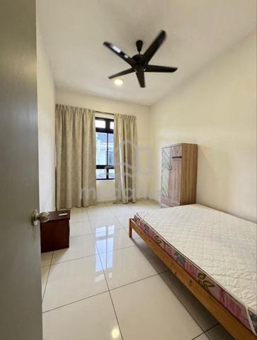 Room At Eco Summer 1