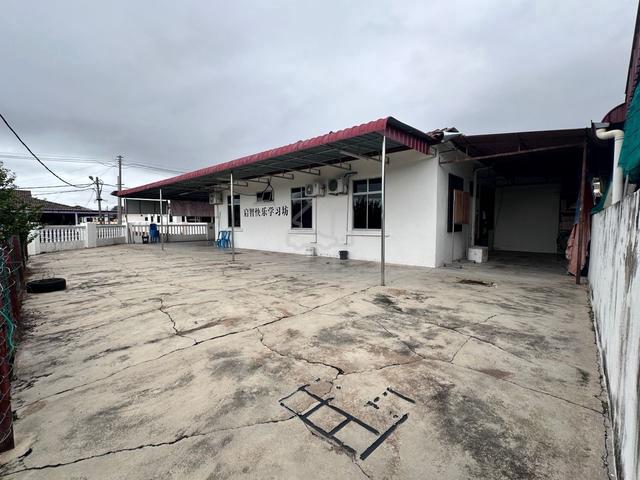 Taman Seruling 1 Stry Semi-D Corner Unit House For Sale 1