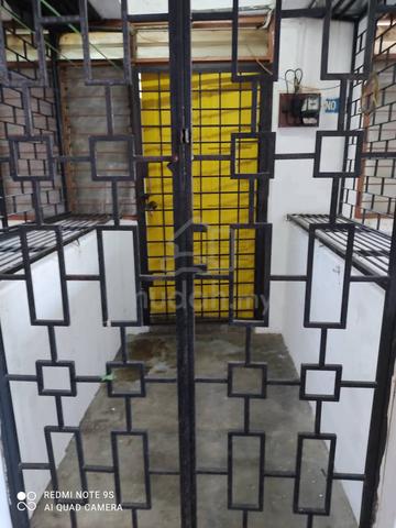 Flat Kampung Boyan 4