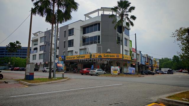 Corner 4.5 Storey Shop Office at Taman Lestari Perdana Seri Kembangan 1