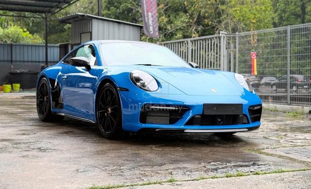 2021 Porsche 911 Carrera 4S - 4