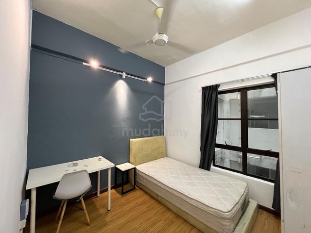 Near LRT Taman Paramount - male single room (Park 51 Residency) 1