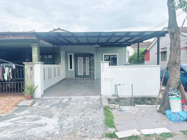 END LOT + FACING PADANG!Single Storey Taman Bakawali, Bukit Sentosa 1