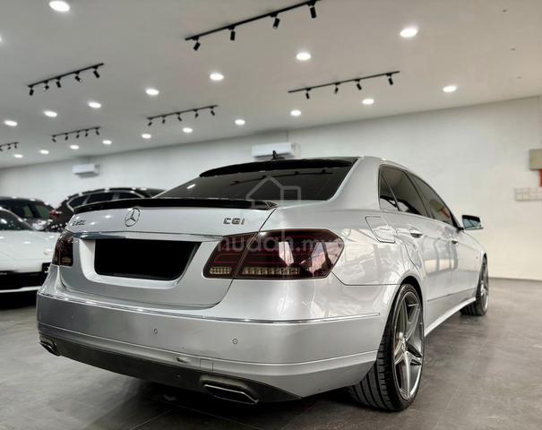 2011 Mercedes Benz E250 CGI BlueEFCY - 3