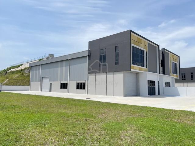(FREEHOLD! WITH SECURITY!!) 1 Storey Cluster Factory, Bandar Enstek 1