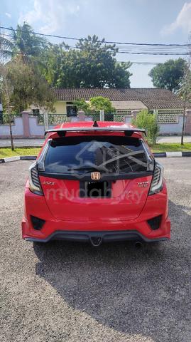 2016 Honda Jazz 1.5 E Spec Auto - 1
