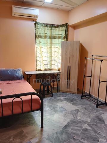 BILIK SEWA LELAKI - semenyih LANDED HOUSE 1