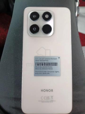 Honor 400 - photo 3 of 4