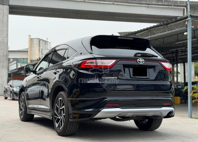PANORAMIC SUNROOF 2018 Toyota HARRIER 2.0 PREMIUM - 2