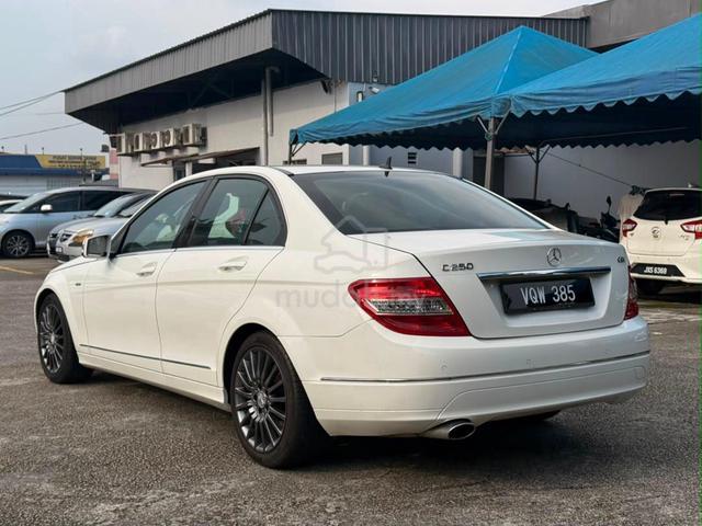 2011 Mercedes Benz C-CLASS 1.8 250. Barang Cantik - 3