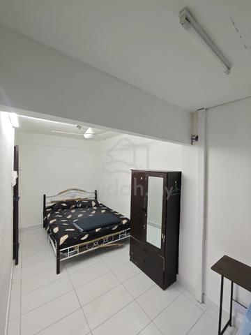 kepong taman sri sinar medium room Private Bathroom renter bilik sewa 1