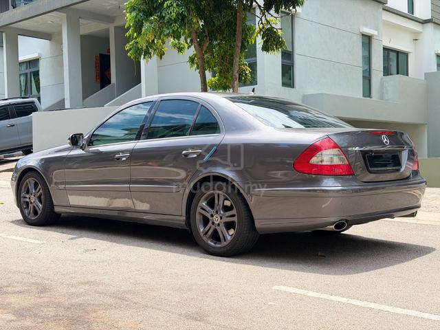 2009 Mercedes Benz E200 Elegance W211 Local Spec - 2