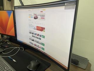 Dell 32 Curved 4K UHD Monitor - S3221QS (Used) - Computers & Accessories  for sale in Bandar Utama, Selangor