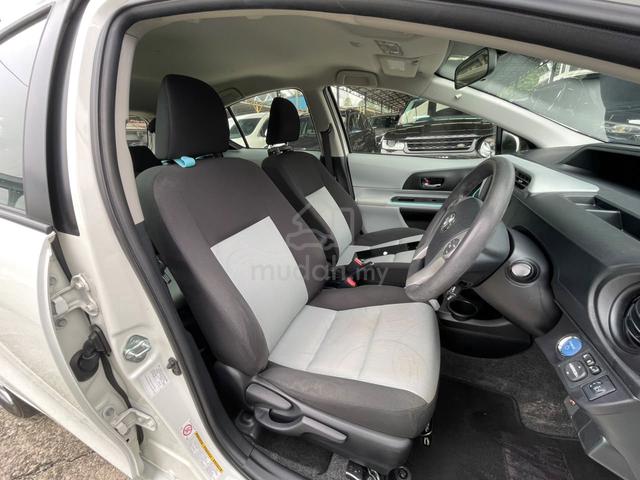 Toyota PRIUS C 1.5 (HYBRID) K/less P/start svc rec - 5
