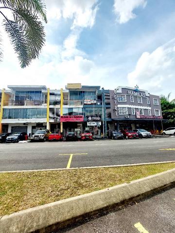 [GOOD LOCATION] 3-Storey Shoplot, Seksyen 20, Shah Alam 1