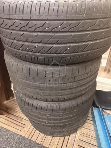 Original Honda Civic Type R FK8 20" Rims with Tyre - photo 4 of 4