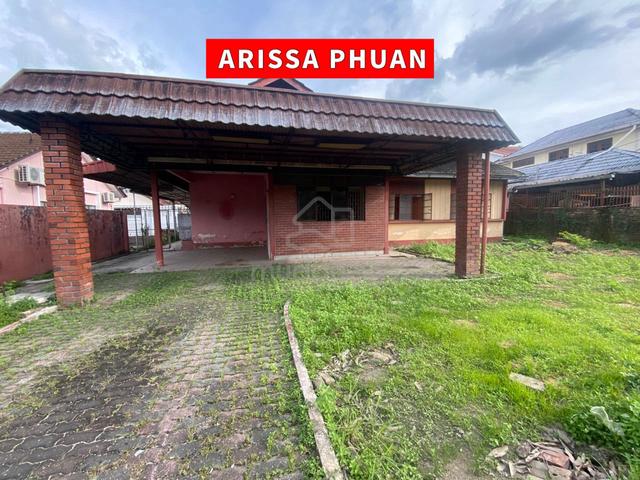 High-Visibility Jelutong Shop • Perfect for Auto Business Prime Road 1