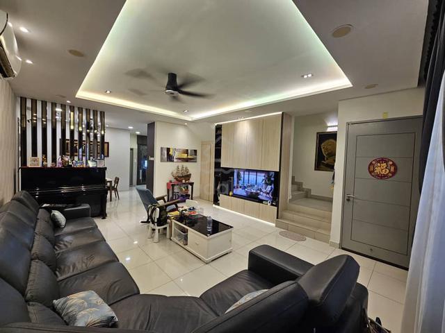 Dandar Dato Onn 2 Sty House For Sale Renovated 22 x 70 Edl to Jb 15min 1