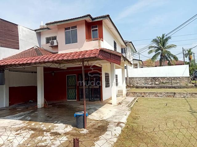 Corner Lot | Rumah Sewa Salak Tinggi Taman Desa Vista 2 Storey House 1