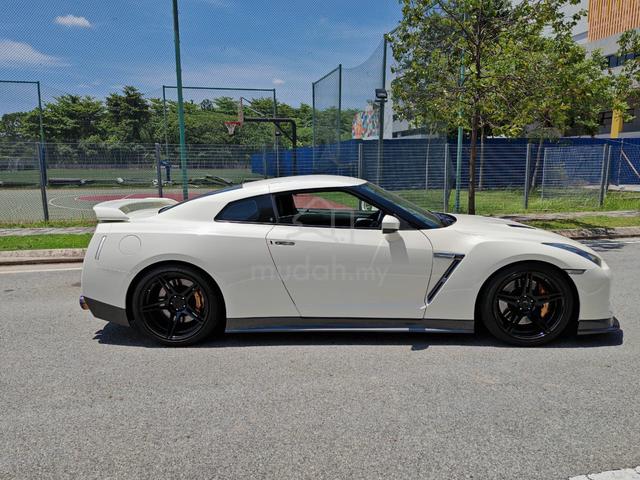 2009 Nissan GT-R 3.8 (A) STAGE 1 STOCK UNIT TIPTOP - 4