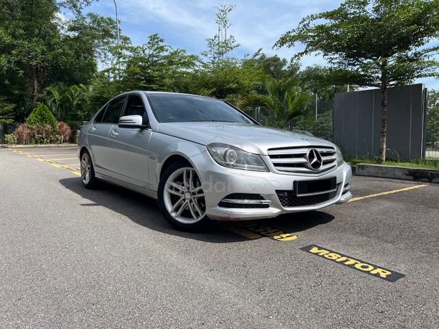 2012 Mercedes Benz C250 CGI BlueEFCY Avantgarde - 1