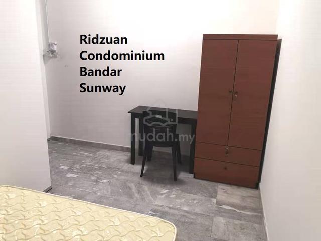 Ridzuan condominium sunway medium room for rent (mix gender house) 2
