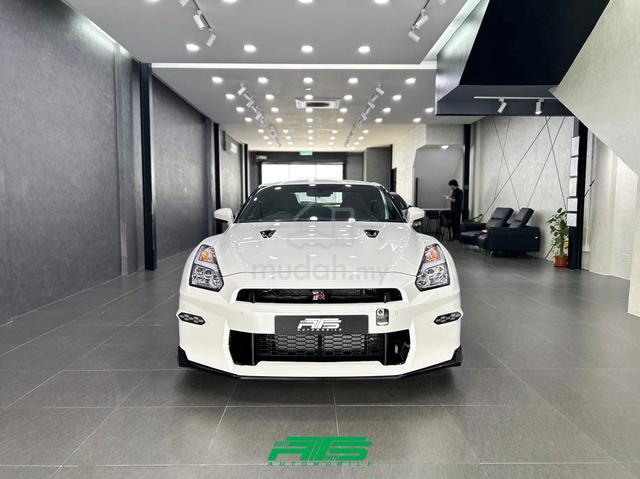 2024 Nissan GT-R 3.8 LOW Miles 900KM only - 4