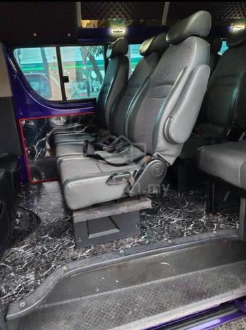 2011 Toyota HIACE 2.7 FACELIFT (M) - 5
